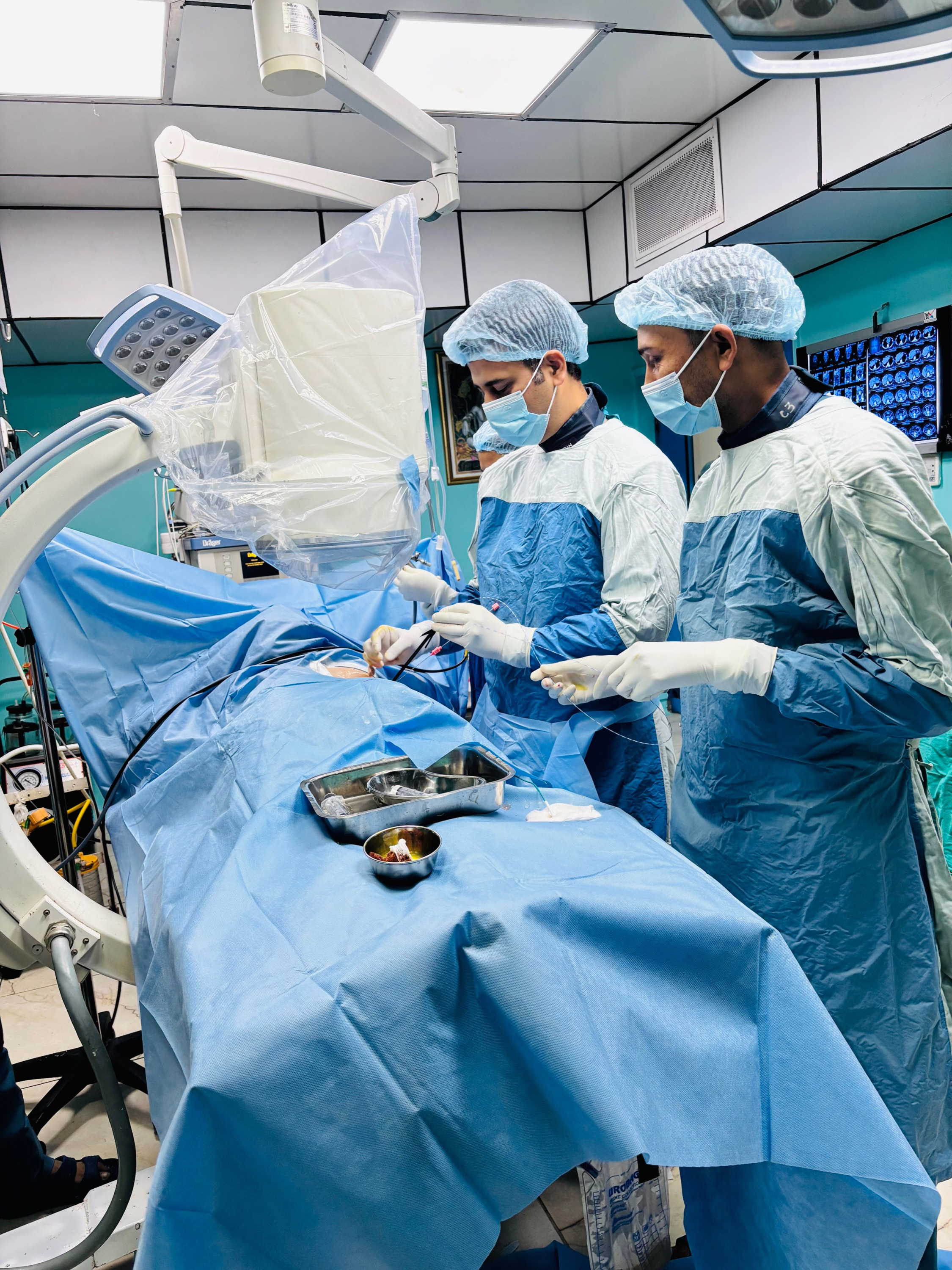 urology surgeon operating theatre hospital